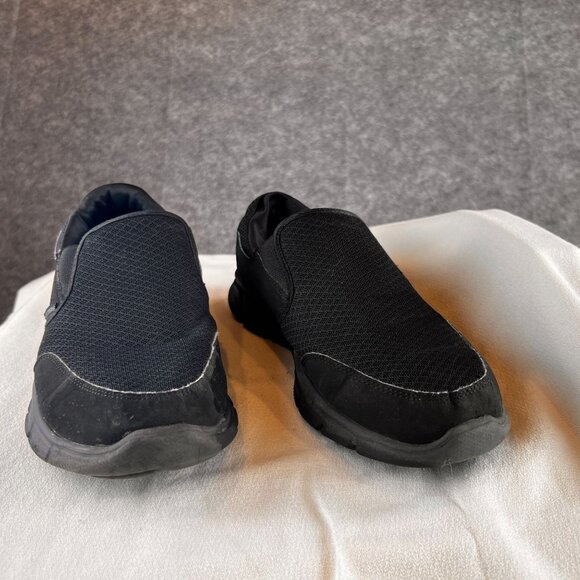 Skechers Mens Size 10 US Slip-On Casual Shoes Black Mesh Lightweight Durable - Picture 12 of 12